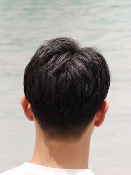 ヨシザワインク プレミアム 横浜 桜木町店(YOSHIZAWA Inc. PREMIUM) アップバングショート 【ツーブロック刈り上げ黒髪短髪】