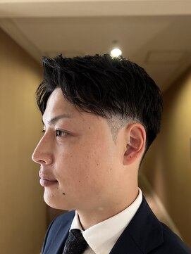 ヨシザワインク プレミアム 横浜 桜木町店(YOSHIZAWA Inc. PREMIUM) 20代30代エリートビジネスマン爽やかツーブロックパーマ