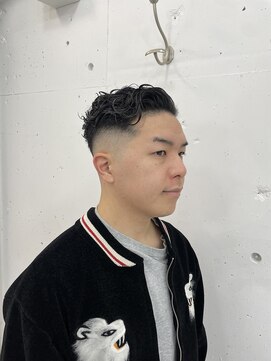 ウェルネス(Wellness) オールバックパーマ