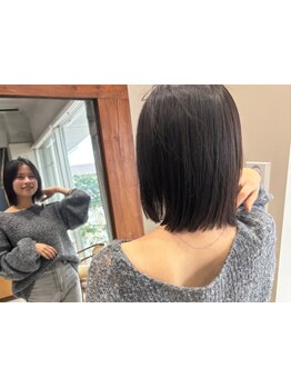 顔タイプ診断から一人ひとりに似合うヘアスタイルからファッション、アクセサリーまでトータルでご提案