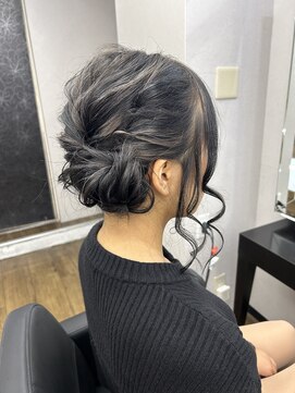 ベルグローアルファ(BELLE GROW ALPHA) シールエクステ/ハイトーンカラー/髪質改善