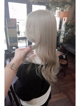 アンリ(Henri) 【かしむら】ブリーチ/ブリーチカラー/ケアブリーチ/暖色カラー