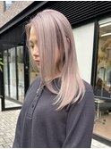 春！リタッチブリーチで叶うピンクベージュのハイトーンカラー