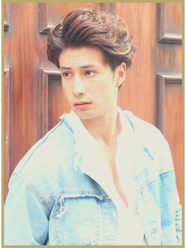 ジジバイワースホワイル(jiji by WORTH WHILE) アッシュブラックウルフマッシュパーマハイライト波巻きショート