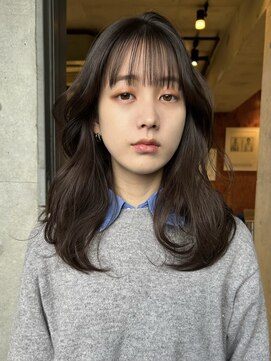 くびれヘアバングカット艶カラー透明感カラー