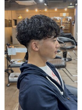 ミオ ベガ(Mio'' VEGA) カーリーパーマ