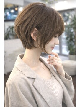 フルール(fleur) 大人ナチュラルショート