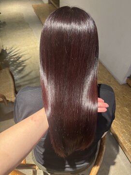 セブンベルベット(7 Velvet) チェリーレッド【円口睦】