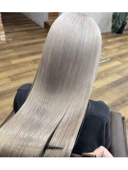 グリ(gris)の写真/顔周り、前髪だけのポイント縮毛矯正、全体の癖を丁寧に伸ばす縮毛矯正もメニューを多数ご用意◎