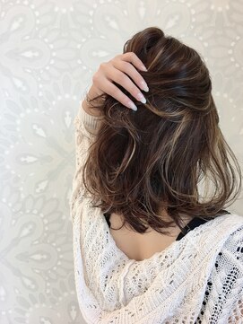 エメラ ヘア ドレッシー(EMERA hair Dressy) オシャレハイライトのニュアンシーミディアム☆