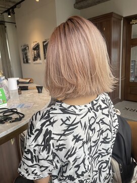 リバレッジ 広尾(Leverage) ピンクベージュ外ハネボブ