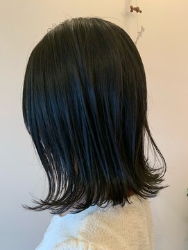ドレス(DRESS) 外ハネ切りっぱなしボブ