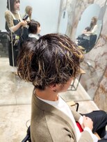 ビーヒアナウ N゜03 金沢駅西店(BE HERE NOW) ハイライト×スパイラルパーマ