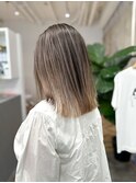 セミロング バレイヤージュカラー