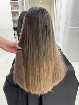 アライブ ハラジュク(ALIVE harajuku) 【Rikuto指名】ホワイトベージュバレイヤージュ