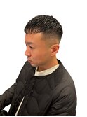 クロップスキンフェードアイロンパーマショートメンズワイルド