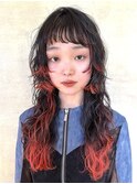 ロングパーマ　ウェーブスタイル　ポイントカラー
