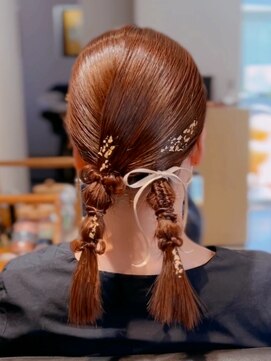 フォーエス(4S) タイトツイン　～結婚式お呼ばれヘアアレンジ～