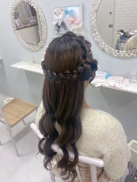 シェリング(Chering) ハーフアップのお団子