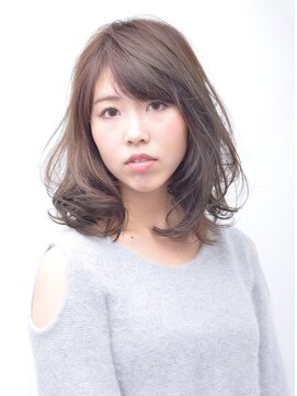 ユンタク(yuntaku) 小顔なロブ