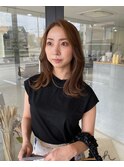 セミディ くびれヘア アッシュベージュ