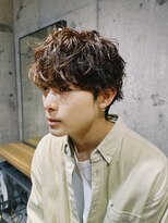 キュー(Cue_)&nbsp;王道マッシュスタイルの無造作マッシュパーマ　1 【影山】