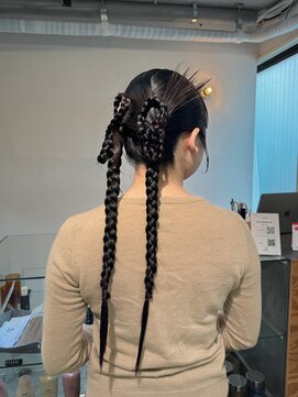 ネルケ 立川(nelke) タイトアレンジ_三つ編みセット_卒業式ヘアセット_ヘアアレンジ