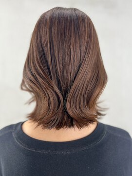 アイティー バイ アルバム 浦和店(IT by ALBUM) グレーベージュニュアンスカラーくびレイヤー美髪_ba487571