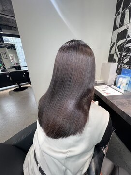 ジエクト アイロ(The Ect ilo) 髪質改善ストレート 似合わせカット フェミニンロング 潤艶