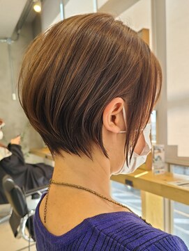 ソワネ 表参道(soigne) 表参道くびれショート白髪ぼかし切りっぱなしボブレイヤーカット