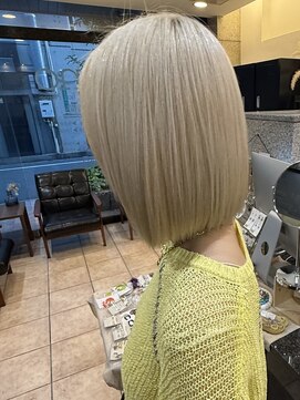 オリノ(olino) ブロンドボブ10代20代30代