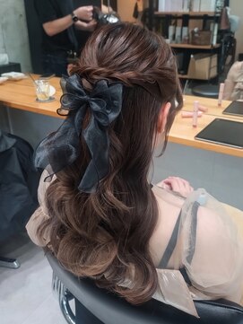 ディーエックス ウエスト(Dxxxx WEST) ハーフアップ