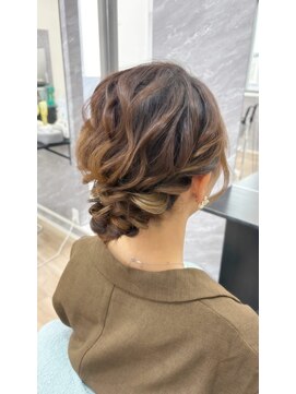 エルディ 大宮(eldy) ルーズアップ