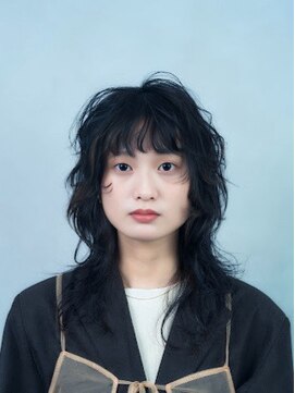 ランプ 柏(Lamp) 韓国風シャギーレイヤーウルフ×小顔効果