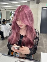 ニコ トウキョウ 渋谷(nico TOKYO)&nbsp;ダブルカラーチェリーレッドピンクブラウン韓国レイヤーロング