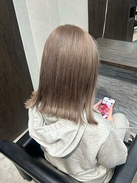 アイスグレージュ