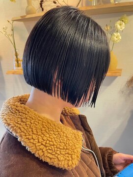 ビスクヘアデザイン(bisq hair design) ボブ　ミルクティーベージュ　艶髪　髪質改善カラー　ショート