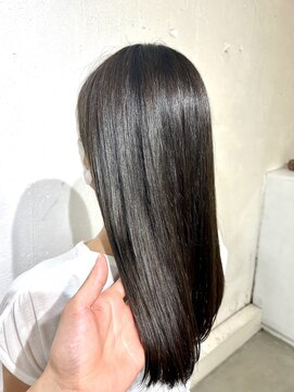 ワースホワイル(WORTH WHILE) 暗めカラーフェイスフレーミンググランマッシュアッシュカラー