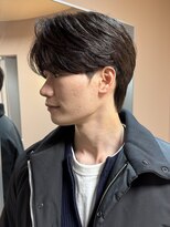 ルク(LUC)&nbsp;ニュアンスパーマ センターパート 韓国ヘア ダウンパーマ