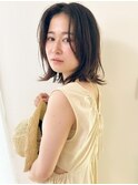柔らかな抜け感で可愛らしさと大人の雰囲気のスタイル
