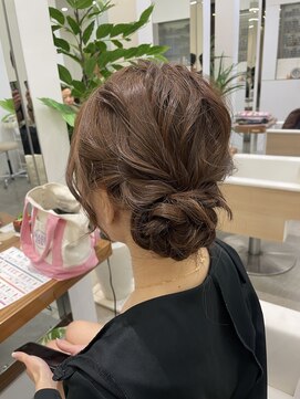 カッツ 駅家店(CUT S) 浴衣に似合う上品シニヨンアレンジ