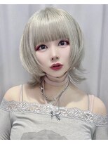 Voyage Nike 池袋【ケアブリーチ/ダブルカラー/インナーカラー/髪質改善】&nbsp;ウルフカット/ホワイトシルバー/ホワイトカラー