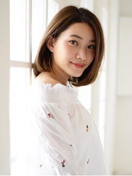 アースオーセンティック 所沢店(EARTH Authentic) ツヤ可愛ストレートミディアム