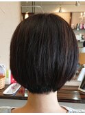 ショートボブ