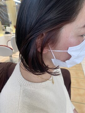 クオリス 上板橋店(QUALIS) 大人インナーカラー/ピンク/ボブ/耳かけ/さり気ない