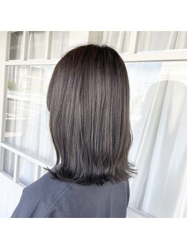 ヘアデザイン ジル(Jill) 艶グレージュ