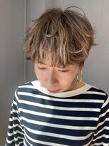 ドッツ(Dots.)&nbsp;『Dots.』白髪ぼかし・ショート