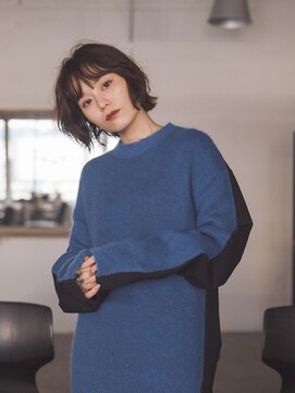 カートバイハイジ(Kurt by Heidi) レイヤーボブ×ベージュ