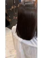 ニーゼロゼロナナ(2007)&nbsp;パツンと重めミディアム