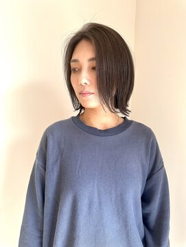 リノア 鵠沼海岸(LINOA) デザインカラー/レイヤーカット/ウェットヘア/オリーブベージュ